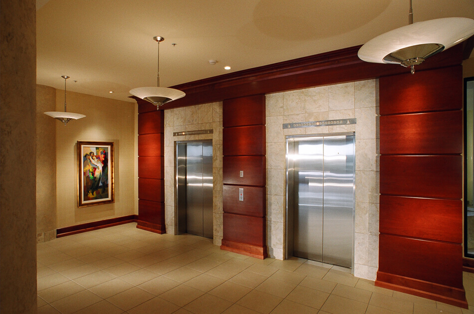 خدمات آسانسور STS